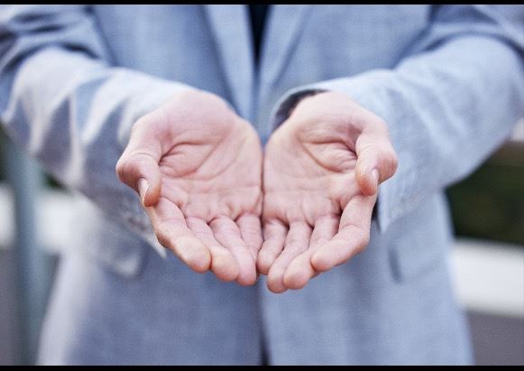 Sheila's blog: To Reveal or Not to Reveal?