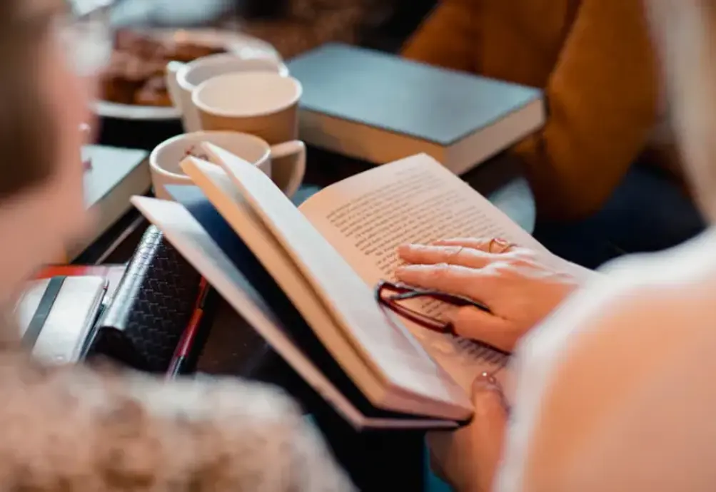 Kira's blog: It Started With A Book